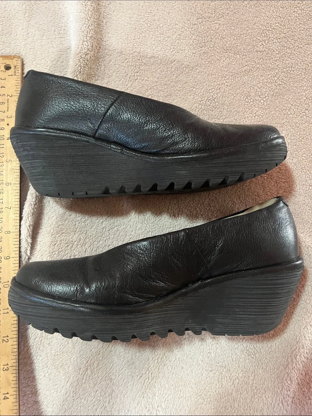 Fly London Black Leather wedge Slip-On 40